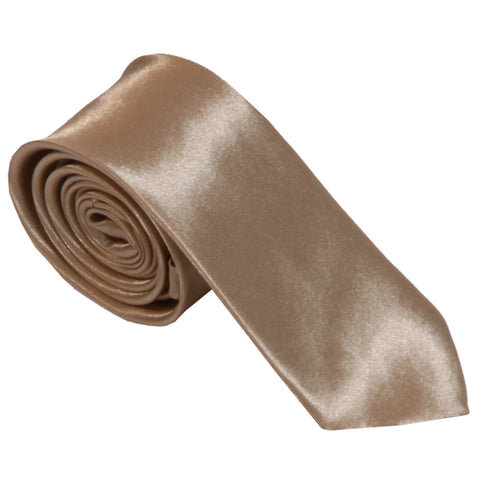 Sandfarvet slips