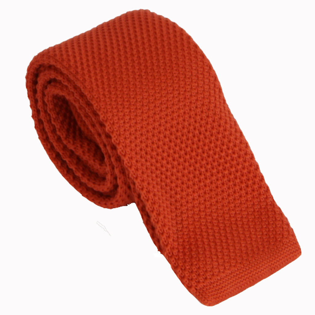 Orange/rødlig strikket slips